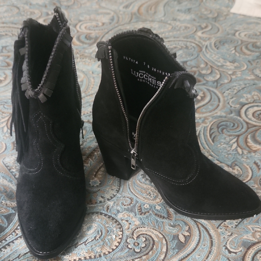 Lucchese Black Ankle Booties with Side Zipper Size 7B